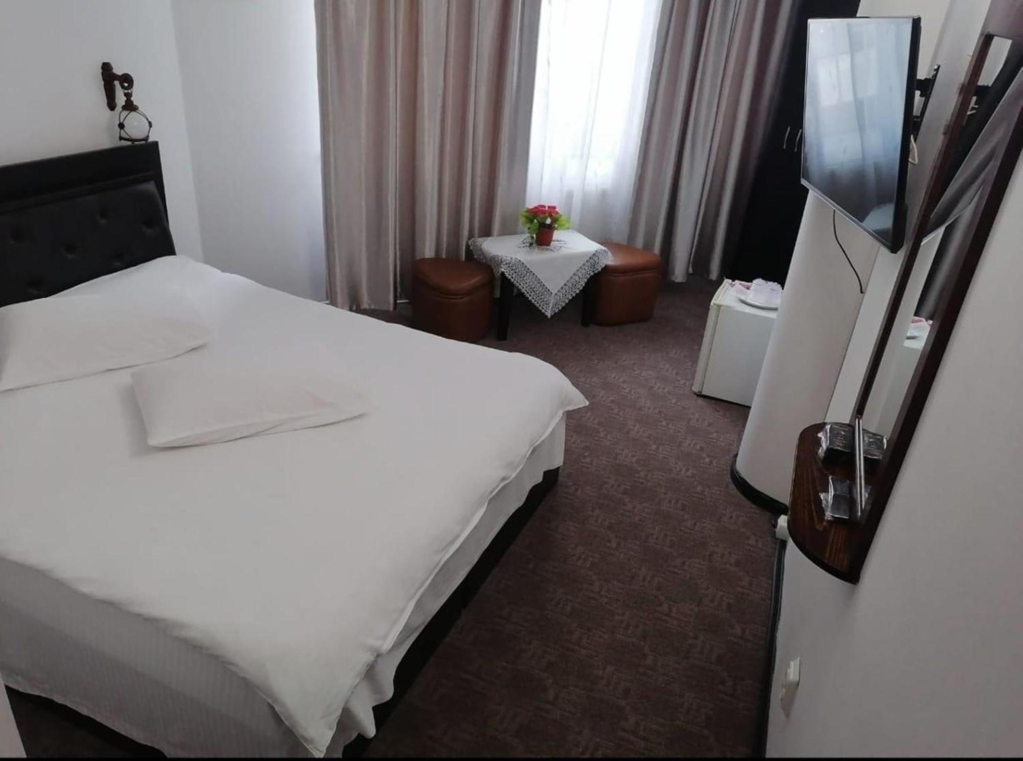 Pensiunea Millenium Sibiu With Parking - Motorcycle Friendly Travel Routes Kültér fotó